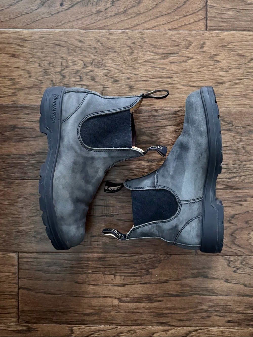 GUC Blundstone 587 Rustic Black Womenโs Boots Size 7